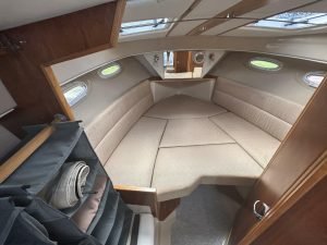 bed, Cutwater, trawler for sale