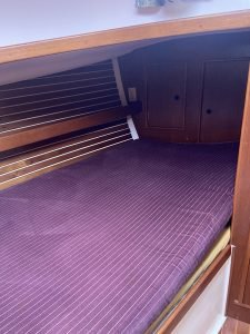 bed, Nonsuch 30 Ultra, sailboat for sale