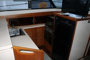 interior, Mainship 40, trawler for sale