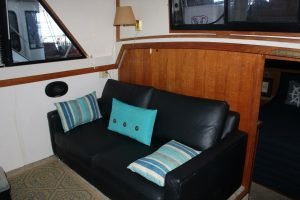salon, Mainship 40, trawler for sale