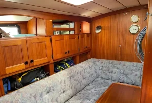 salon, Najad 390, sailboat for sale