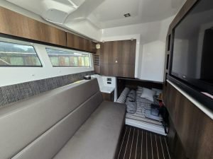 bed, Monterey, trawler for sale