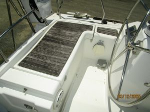 cockpit, Beneteau 43 Oceanis, sailboat for sale
