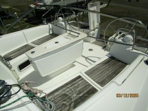 helm, Beneteau 43 Oceanis, sailboat for sale