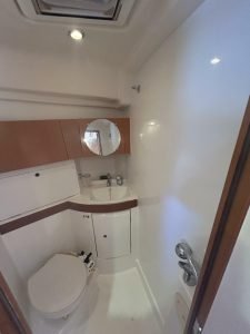 bath, Beneteau 43 Oceanis, sailboat for sale