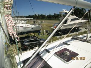 deck, Beneteau 43 Oceanis, sailboat for sale