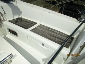 cockpit, Beneteau 43 Oceanis, sailboat for sale
