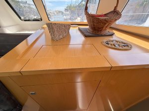 salon, FP 36 Mahe, catamaran for sale