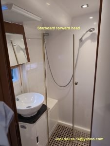 bath, Aquila 48, power catamaran for sale