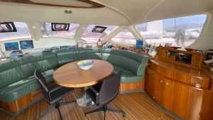 salon, Catana 582, catamaran for sale