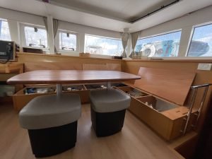 salon, Lagoon 450, catamaran for sale