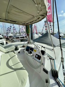 helm, Bali 4.2, catamaran for sale