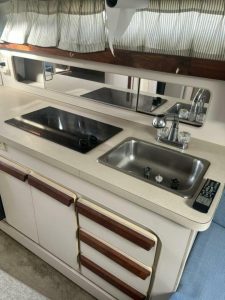 interior, Carver, trawler for sale