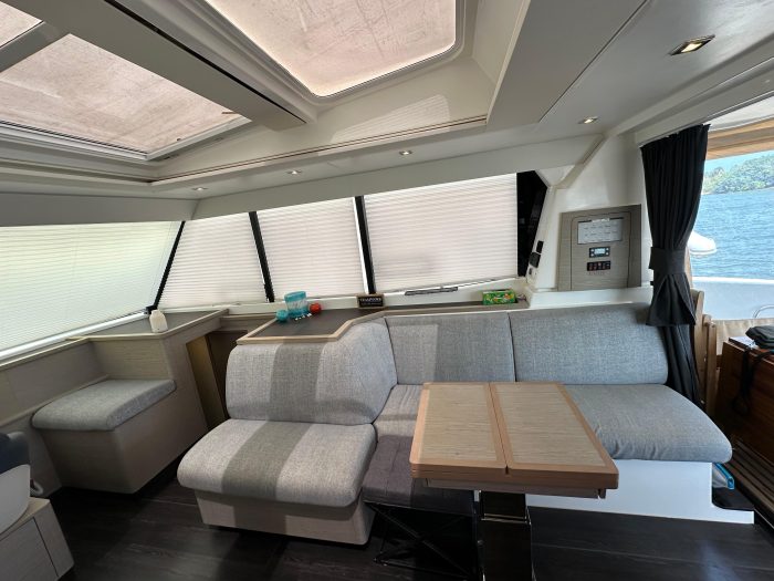 navigation station, FP MY4.S, power catamaran for sale