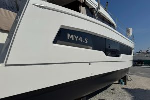 exterior, FP MY4.S, power catamaran for sale