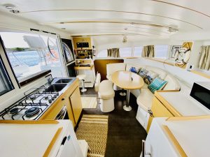 salon, Lagoon 380, catamaran for sale