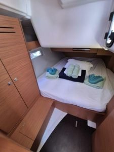 bed, Dufour 390, sailboat for sale