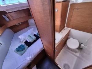 bed, Dufour 390, sailboat for sale