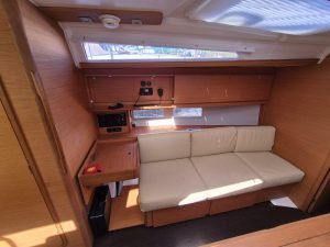 salon, Dufour 390, sailboat for sale