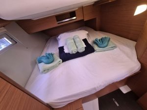 bed, Dufour 390, sailboat for sale