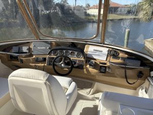 helm, Carver 396, trawler for sale