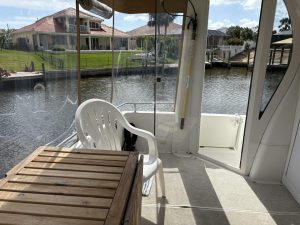 cockpit, Carver 396, trawler for sale