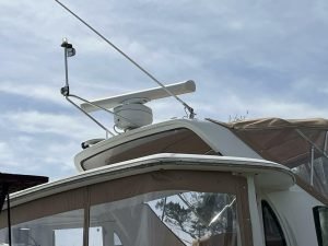 helm, Carver 396, trawler for sale