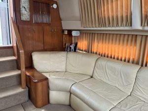 salon, Carver 396, trawler for sale