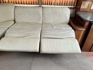 salon, Carver 396, trawler for sale