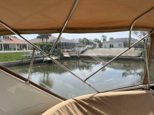 cockpit, Carver 396, trawler for sale