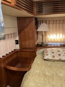 bed, Carver 396, trawler for sale