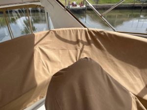 cockpit, Carver 396, trawler for sale