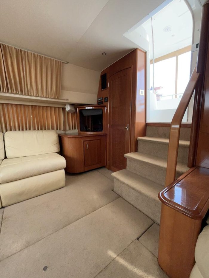 salon, Carver 396, trawler for sale