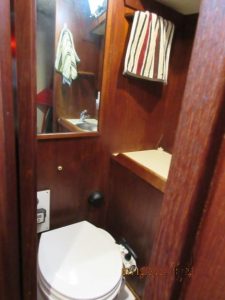 bath, Valiant 47, sailboat for sale