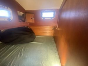 bed, Valiant 47, sailboat for sale
