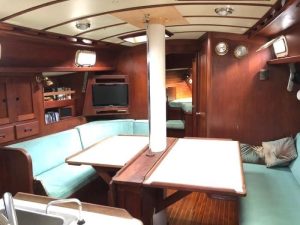 salon, Valiant 47, sailboat for sale