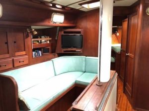 salon, Valiant 47, sailboat for sale