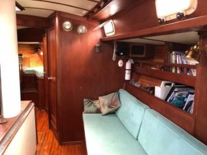 salon, Valiant 47, sailboat for sale