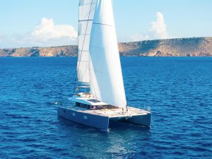 underway, Lagoon 620, catamaran for sale