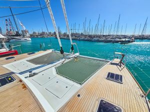 deck, Lagoon 620, catamaran for sale
