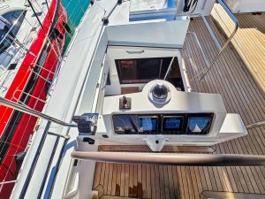 helm, Lagoon 620, catamaran for sale