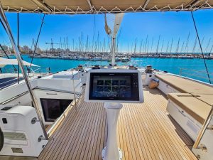helm, Lagoon 620, catamaran for sale