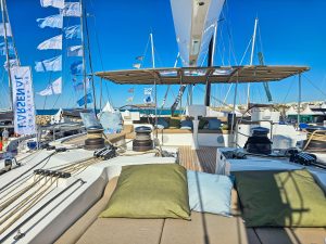 deck, Lagoon 620, catamaran for sale