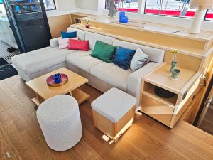 salon, Lagoon 620, catamaran for sale