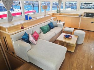 salon, Lagoon 620, catamaran for sale
