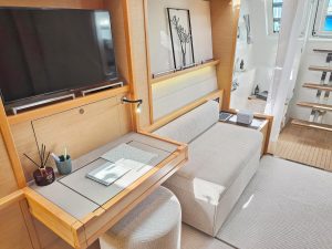 salon, Lagoon 620, catamaran for sale