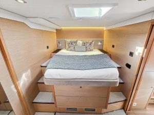bed, Lagoon 620, catamaran for sale