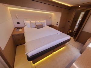 bed, Lagoon Seventy 7, catamaran for sale