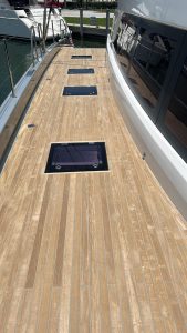 deck, Lagoon Seventy 7, catamaran for sale