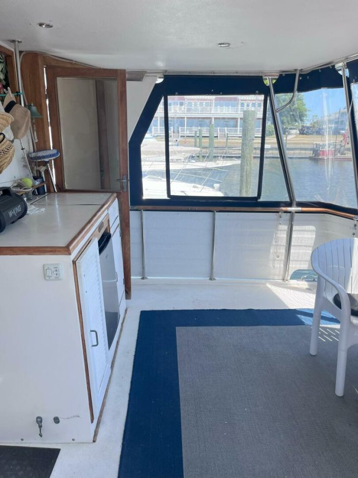 cockpit, Jefferson 43, trawler for sale